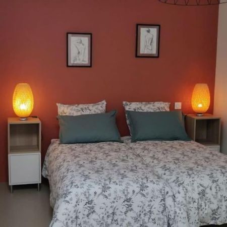 Gite A Saint-Sauveur Kültér fotó